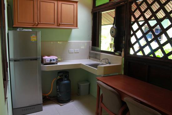 phuket-anadaman-room-kitchen.jpg