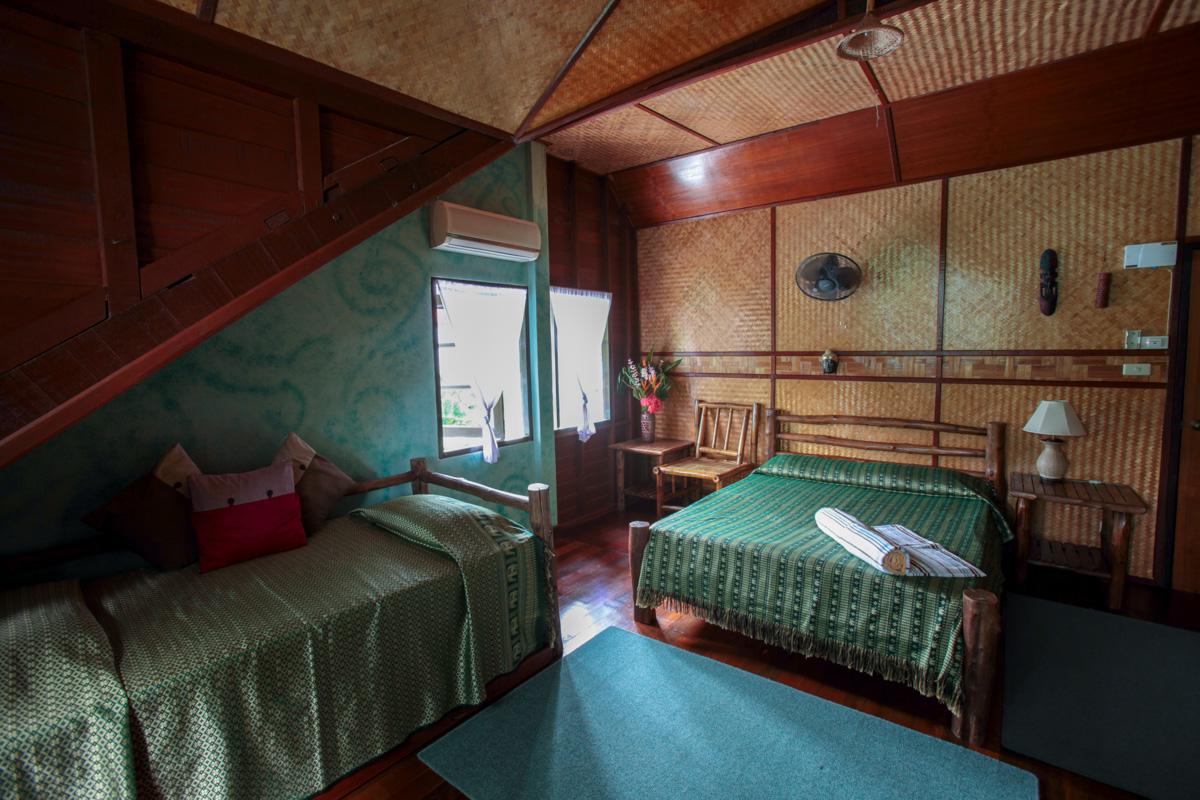 traditional-room-phuket-1001.jpg