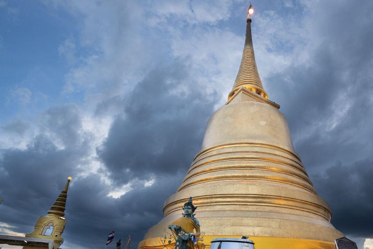 Golden Mountain Temple 6.jpg